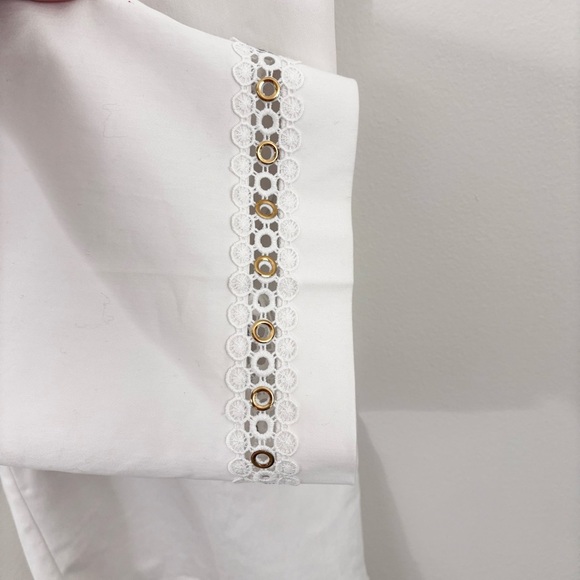 NWT Alfred Dunner White Cropped Pants with Embellished Hem - Picture 2 of 3